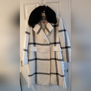 Vince Camuto Long Plaid Coat w/ Removable Faux Fur Collar – NWT – Size Large